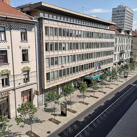 One-bedroom Lägenhet Ljubljana